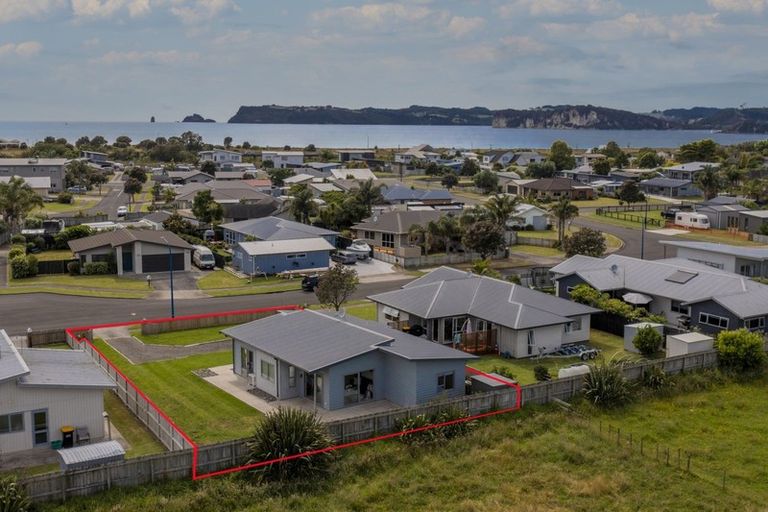Photo of property in 23 Captain Wood Avenue, Whitianga, 3510