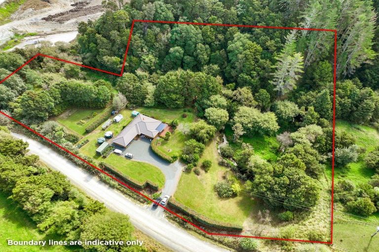 Photo of property in 303 Gibbons Road, Kaiwaka, 0573