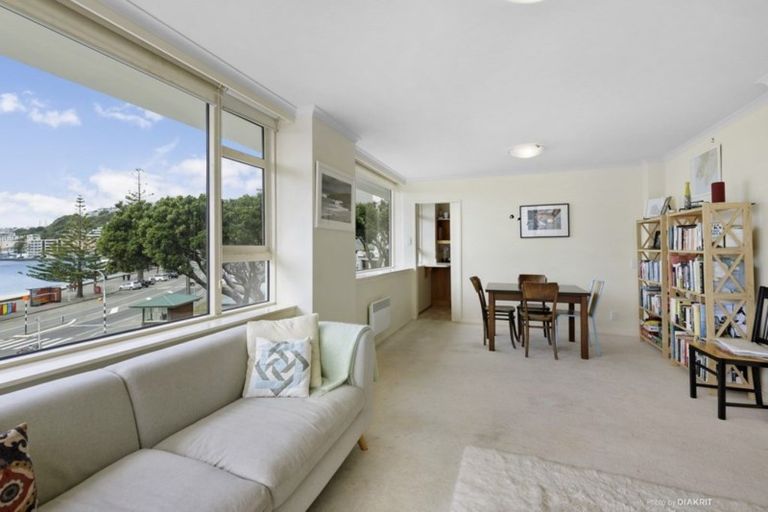 Photo of property in Clifton Towers, 202 Oriental Parade, Oriental Bay, Wellington, 6011