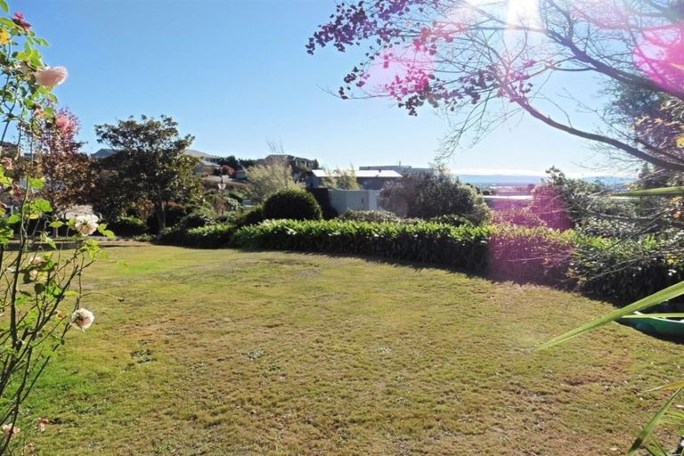 Photo of property in 5 Lady Polson Lane, Cashmere, Christchurch, 8022