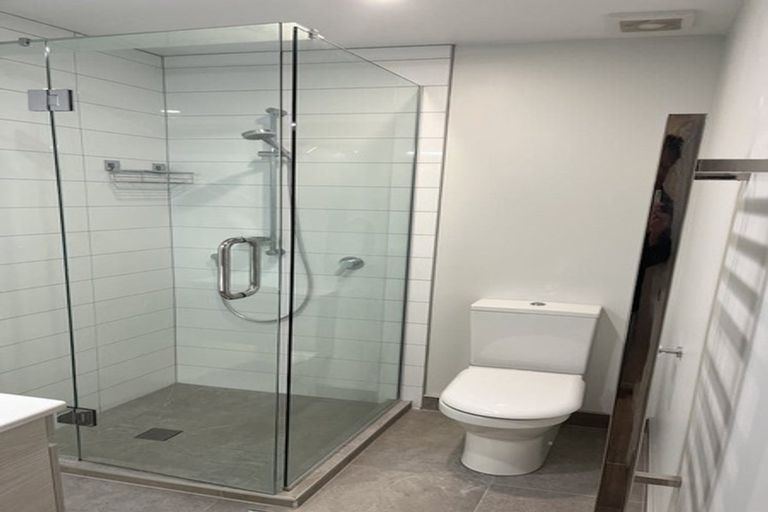 Photo of property in 1/101 Rongotai Road, Wellington, 6022