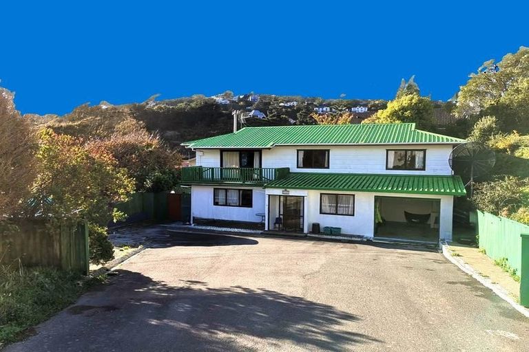 Photo of property in 33 Hindmarsh Street, Johnsonville, Wellington, 6037