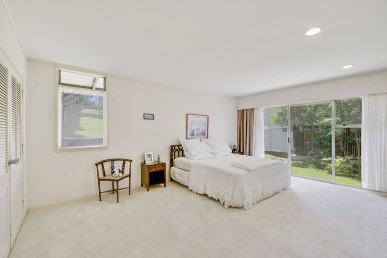 Photo of property in 57 Parr Terrace, Castor Bay, Auckland, 0620