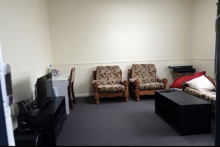 Photo of property in 2 Eden View Road, Sandringham, Auckland, 1025