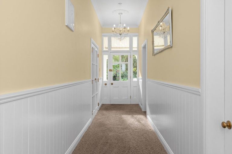 Photo of property in 11 Bowling Road, Greenmeadows, Napier, 4112