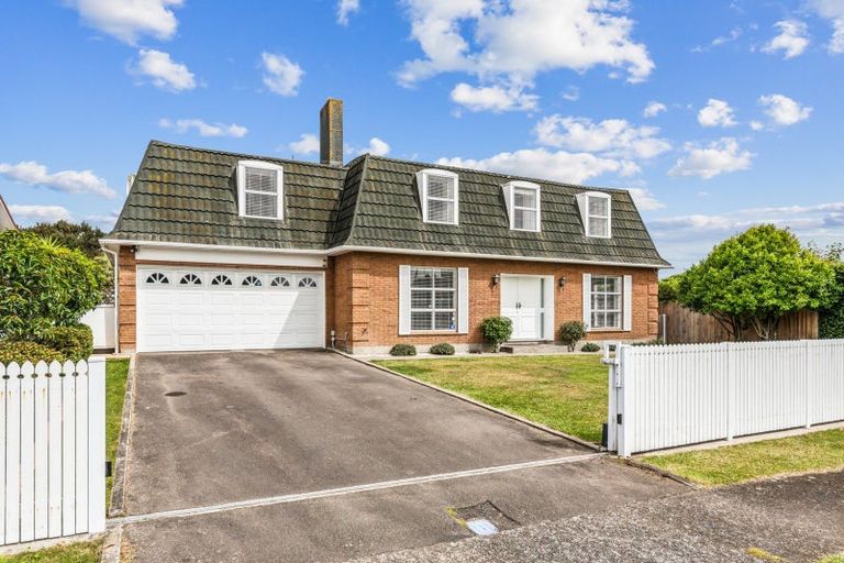 Photo of property in 16 Byrd Street, Levin, 5510