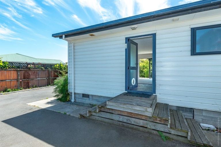 Photo of property in 68 Pacific Road, North New Brighton, Christchurch, 8083