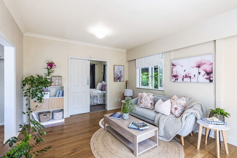 Photo of property in 60 Kirk Street, Otaki, 5512