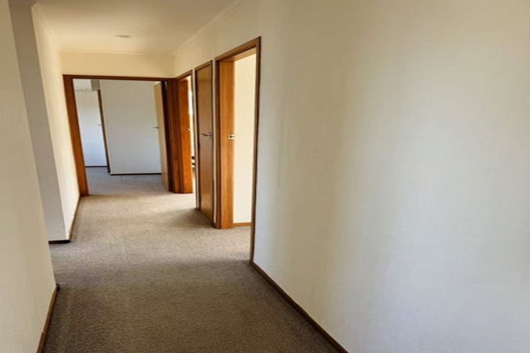 Photo of property in 4 Cushla Place, Massey, Auckland, 0614