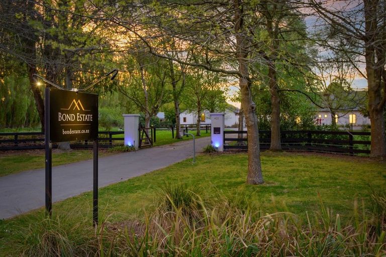 Photo of property in 421 Pound Road, Yaldhurst, Christchurch, 7676