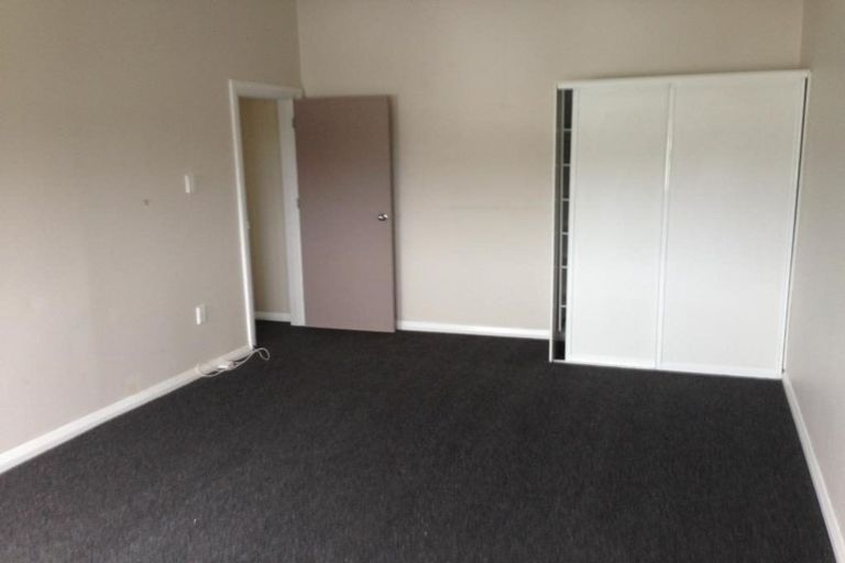 Photo of property in 11 Torquay Terrace, Newtown, Wellington, 6021