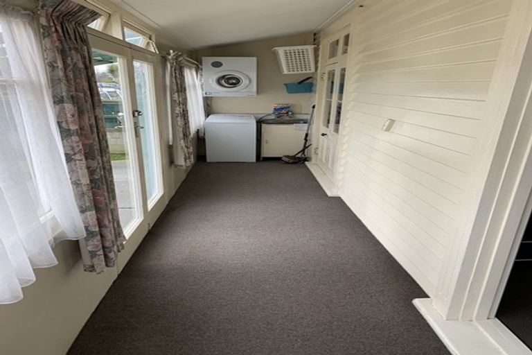 Photo of property in 55 Hills Road, Edgeware, Christchurch, 8013