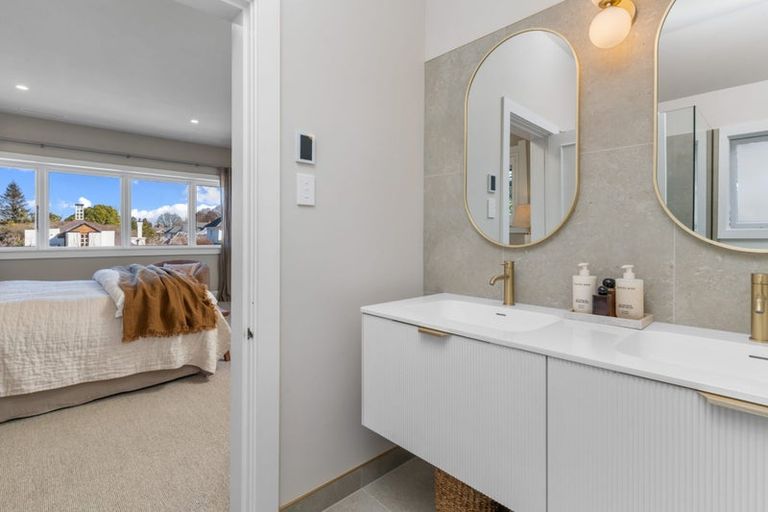 Photo of property in 18 Allister Avenue, Merivale, Christchurch, 8014