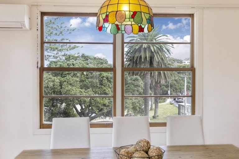 Photo of property in 2 Gulf Road, Murrays Bay, Auckland, 0630