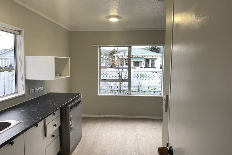 Photo of property in 26 Plunket Avenue, Petone, Lower Hutt, 5012