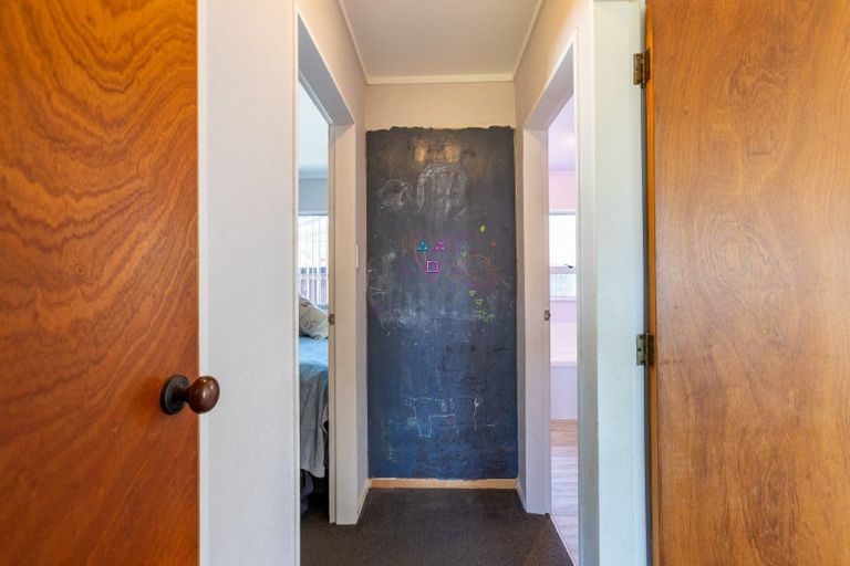 Photo of property in 57 Mclean Street, Woodville, 4920