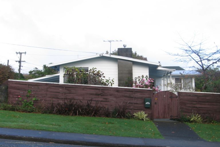 Photo of property in 20a Ruru Street, Waikanae, 5036