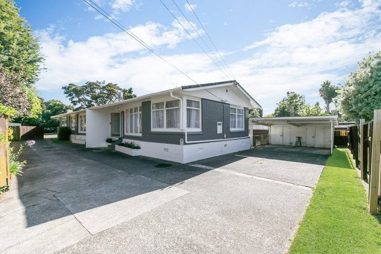 Photo of property in 366a Great South Road, Opaheke, Papakura, 2113