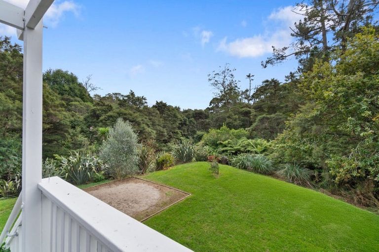 Photo of property in 140 Shaw Road, Oratia, Auckland, 0604