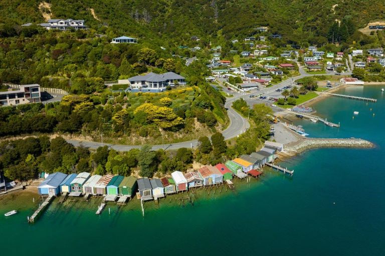 Photo of property in 8 Marina View, Waikawa, Picton, 7281