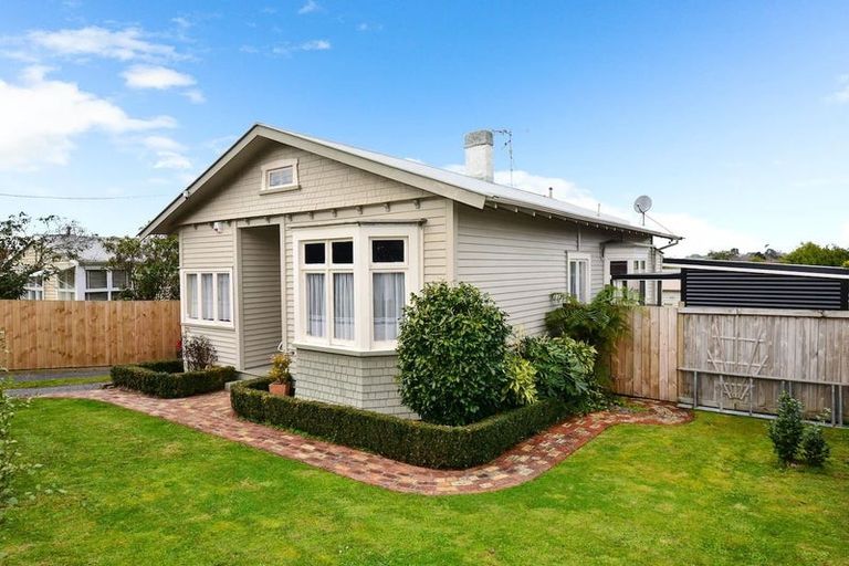 Photo of property in 9 Mahoe Street, Melville, Hamilton, 3206