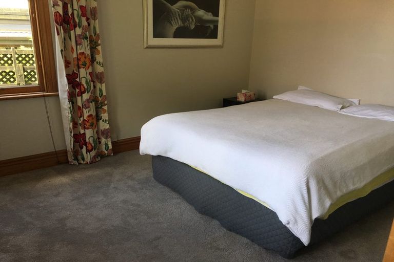 Photo of property in 286 Main Road, Tawa, Wellington, 5028