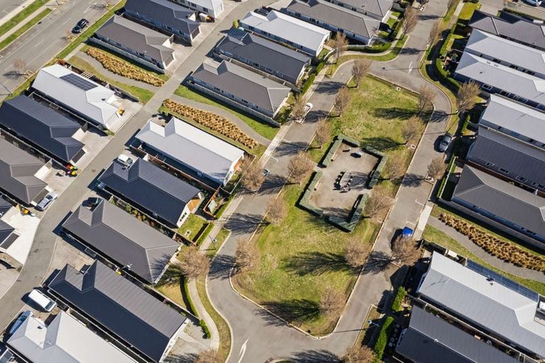 Photo of property in 17 Pounamu Place, Pegasus, 7612