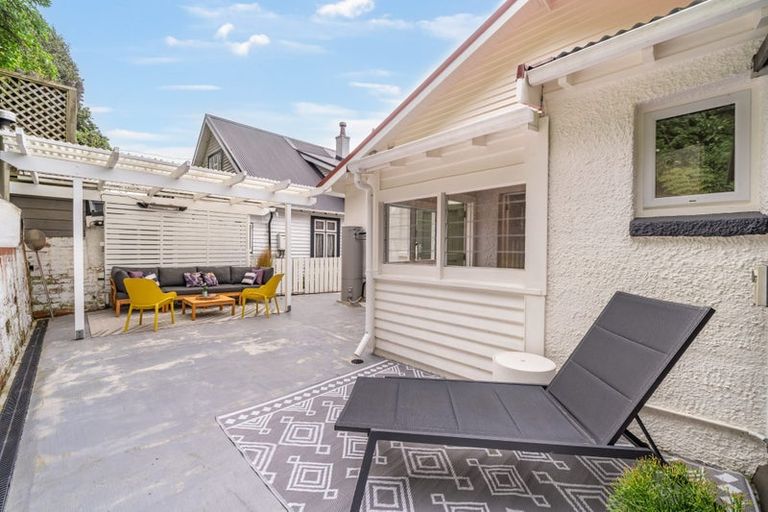 Photo of property in 26 Queens Drive, Kilbirnie, Wellington, 6022