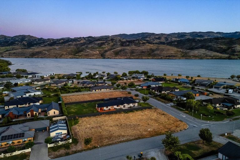 Photo of property in 3 De Bettencor Place, Mount Pisa, Cromwell, 9383