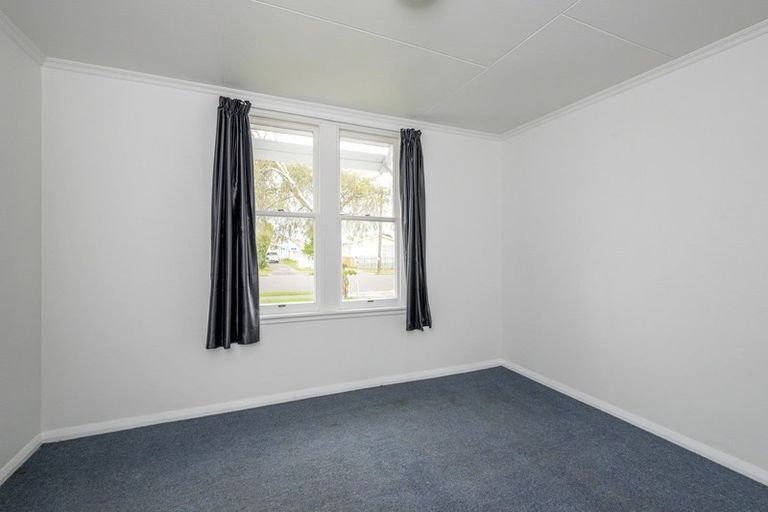 Photo of property in 12 Stuckey Street, Levin, 5510