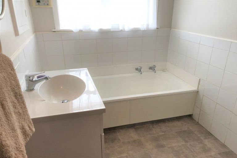 Photo of property in 9 Baden Street, Levin, 5510