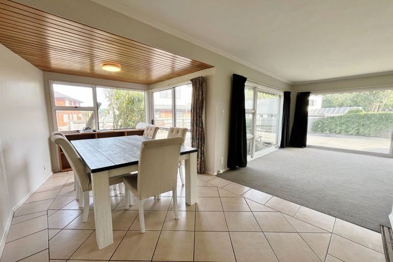 Photo of property in 76 Peer Street, Upper Riccarton, Christchurch, 8041