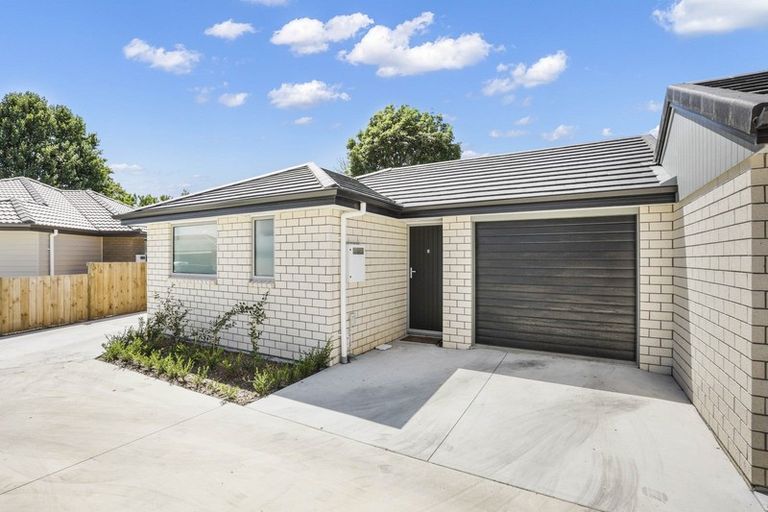 Photo of property in 35d Ross Crescent, Fairfield, Hamilton, 3214