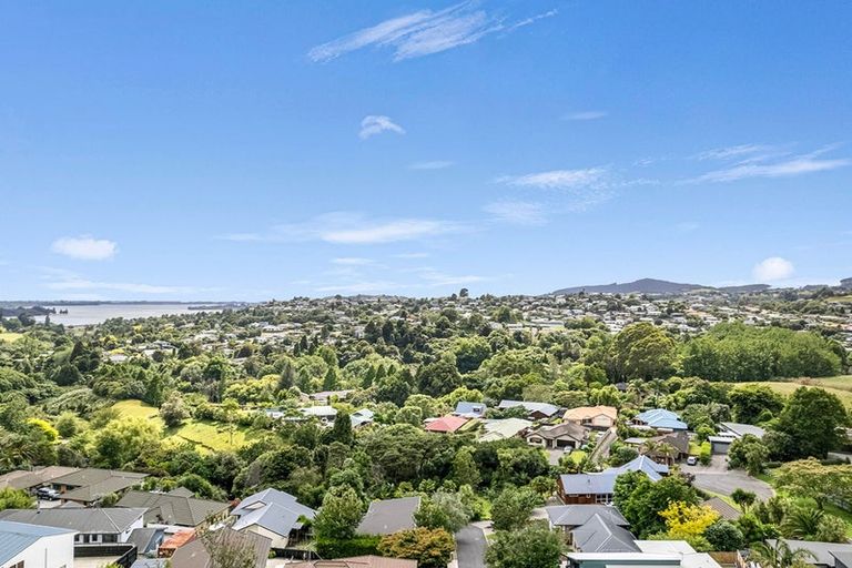 Photo of property in 18 Cashmere Way, Welcome Bay, Tauranga, 3112