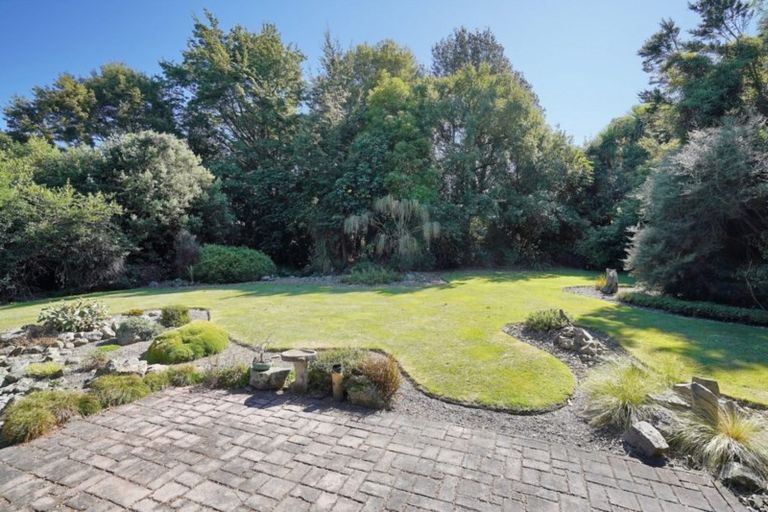 Photo of property in 20 Woodend Road, Woodend, 7610