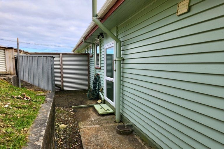 Photo of property in 21 Ashmore Avenue, Cobden, Greymouth, 7802