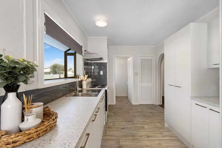 Photo of property in 157 Riverbend Road, Onekawa, Napier, 4110