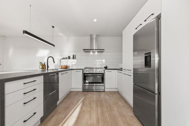 Photo of property in 35 Matenga Street, Waikanae, 5036