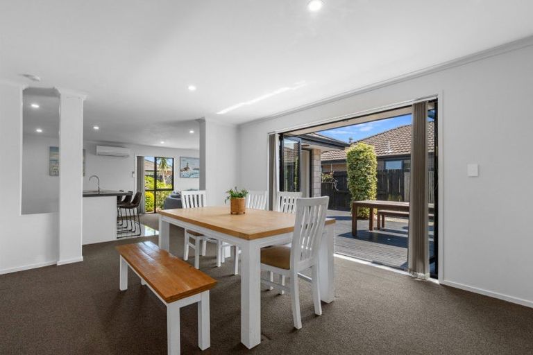 Photo of property in 164 Doncaster Drive, Papamoa Beach, Papamoa, 3118