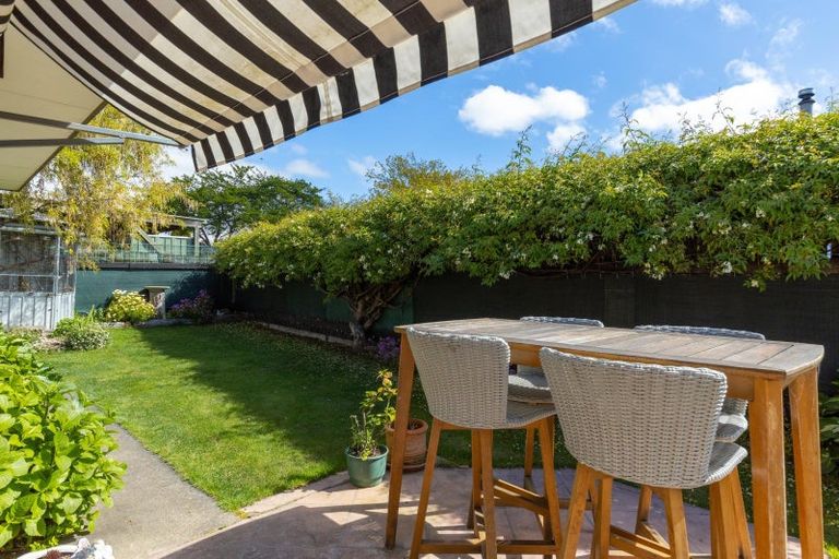 Photo of property in 27 Karina Crescent, Redwoodtown, Blenheim, 7201