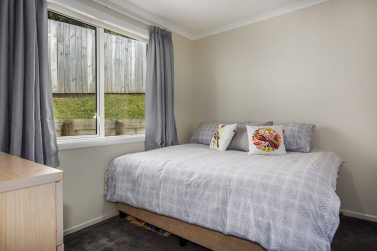 Photo of property in 11 Banks Boulevard, Whitby, Porirua, 5024