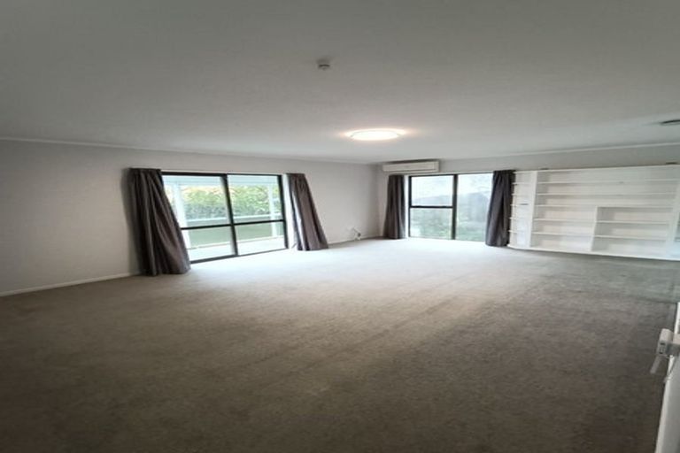 Photo of property in 10 Caldwell Street, Karori, Wellington, 6012