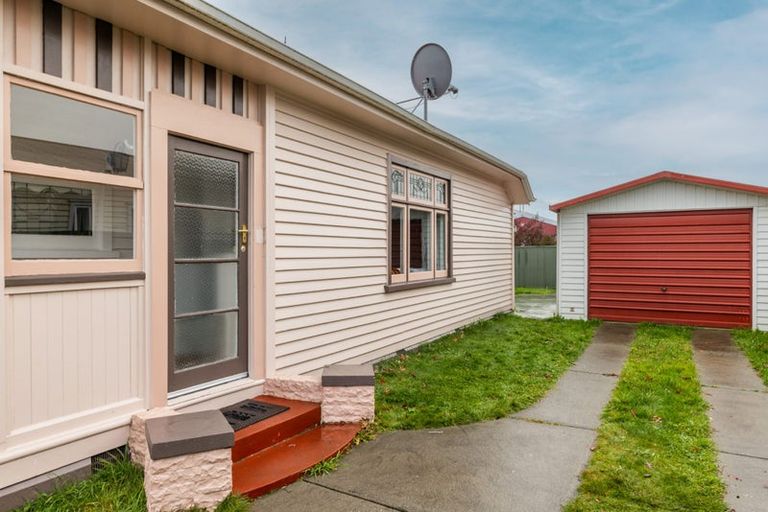 Photo of property in 25 Wades Avenue, Saint Martins, Christchurch, 8022