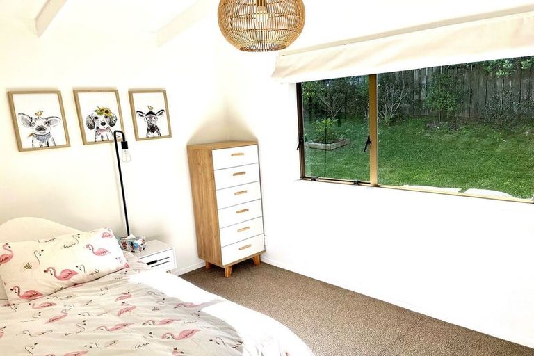 Photo of property in 54 Gledstane Road, Stanmore Bay, Whangaparaoa, 0932