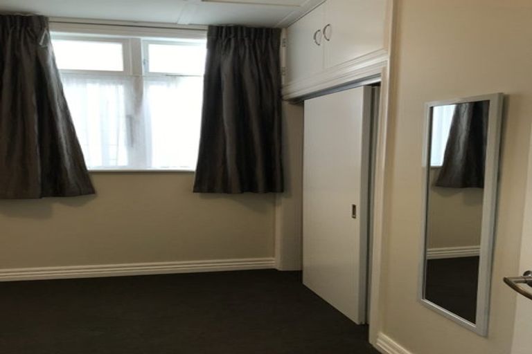 Photo of property in 74 Wright Street, Mount Cook, Wellington, 6021