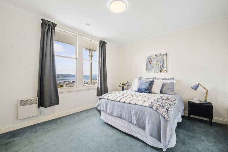 Photo of property in 13 Dorking Road, Brooklyn, Wellington, 6021