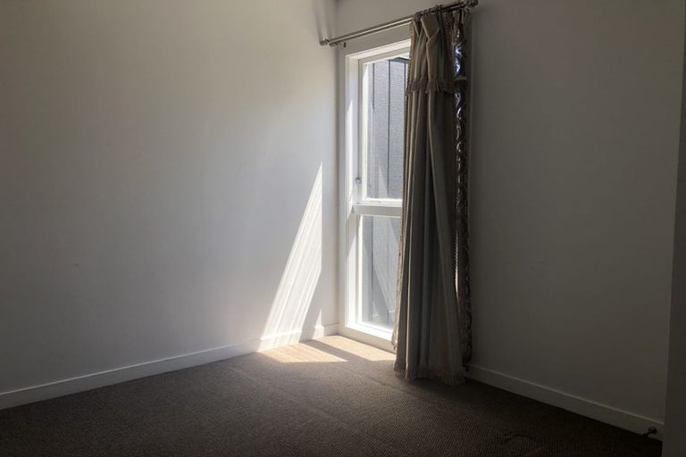 Photo of property in 66 Elliott Avenue, Bayview, Auckland, 0629