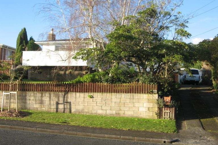 Photo of property in 1 Boon Street, Manurewa, Auckland, 2102