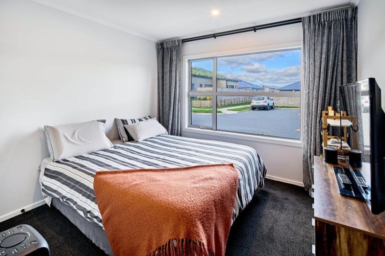 Photo of property in 50 Te Ara O Roimata, Wainuiomata, Lower Hutt, 5014