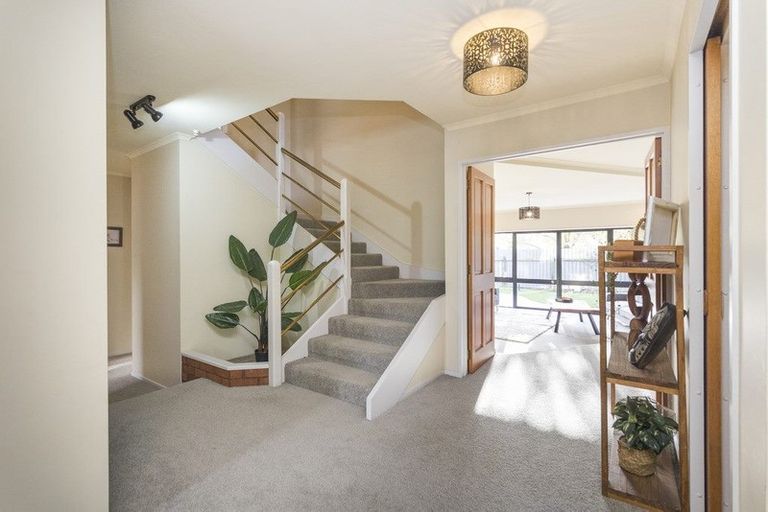 Photo of property in 19 Truscott Grove, Awapuni, Palmerston North, 4412